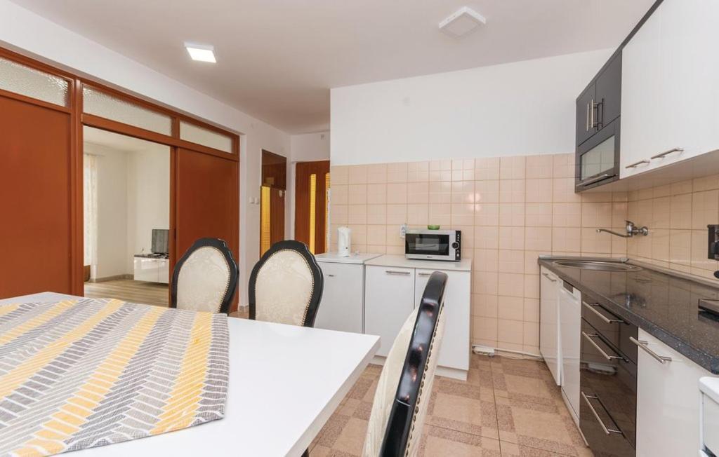 Villa Diana Pakoštane Εξωτερικό φωτογραφία